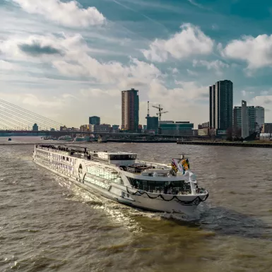 A panorama of MS Geoffrey Chaucer on a river