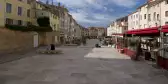 Quiet street in Place des Cardeur