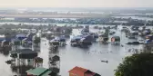 Houses on Tonlé Sap lake in Siem Reap, Cambodia