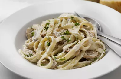 Creamy Mushroom Fettuccine Alfredo