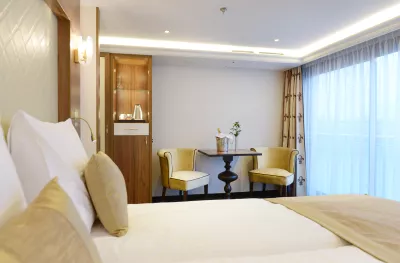 Interior of twin bedroom aboard the Jane Austen ship