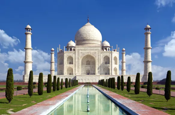 Taj mahal on a bright day in Agra, India