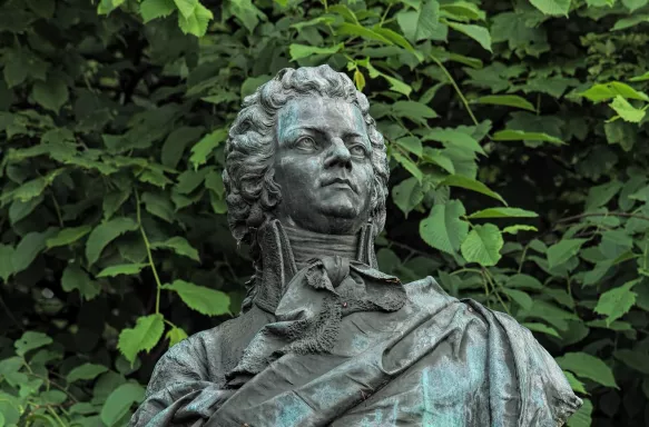 Mozart statue