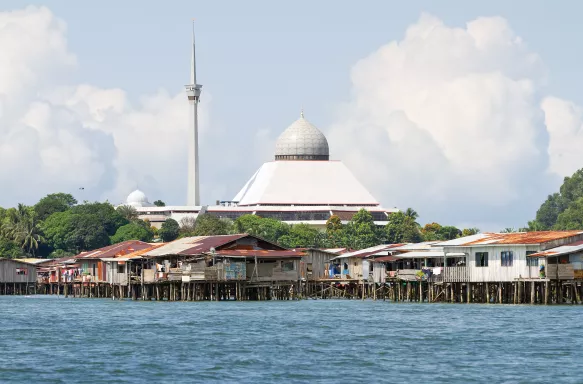 Floating homes and Mosque of Sandakan in Borneo, Southeast Asia